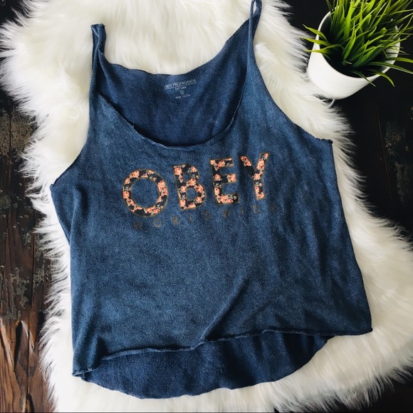 Obey Tops - OBEY PROPOGANDA Cropped tank top MEDIUM EUC Obey Tops - OBEY PROPOGANDA Cropped tank top MEDIUM EUC
